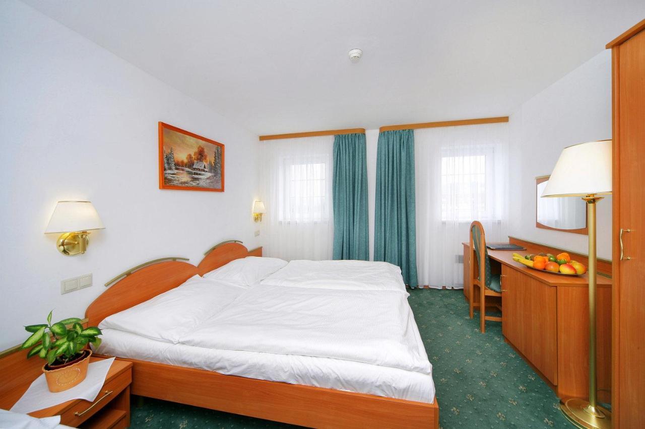 Hotel Spindlerova Bouda Spindleruv Mlyn Exterior photo