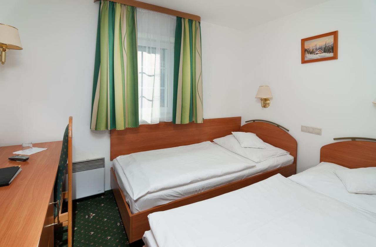Hotel Spindlerova Bouda Spindleruv Mlyn Exterior photo